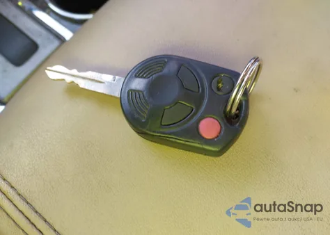 2010 Lincoln Navigator z USA, uszkodzony, nr VIN 5LMJJ2H58AEJ01071